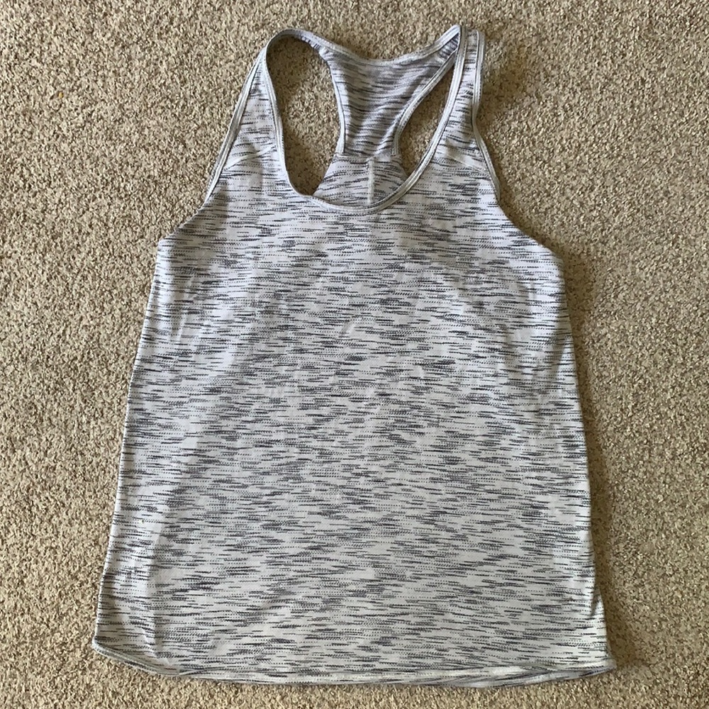 Lululemon tank